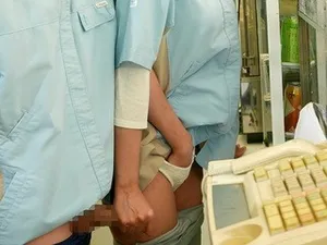 ông xã ngoại tình, vợ đi "ăn vụng" với cậu sinh viên làm thêm